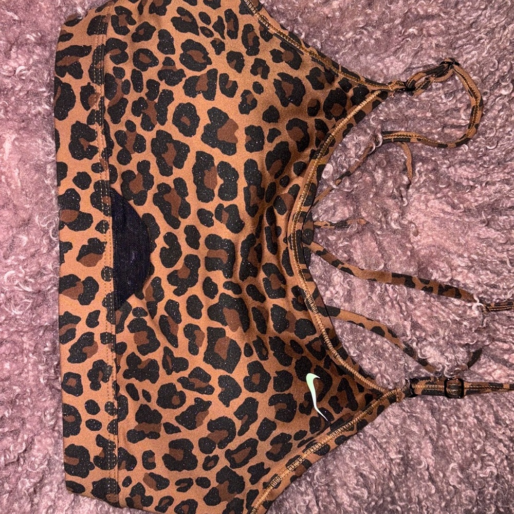 NWT Nike sports bra